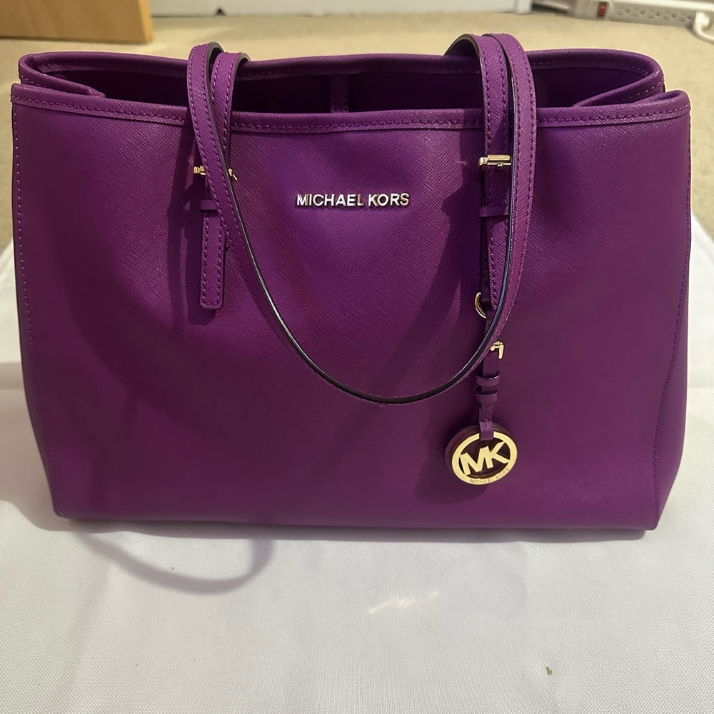Michael Kors Jet Set medium Hand Bag